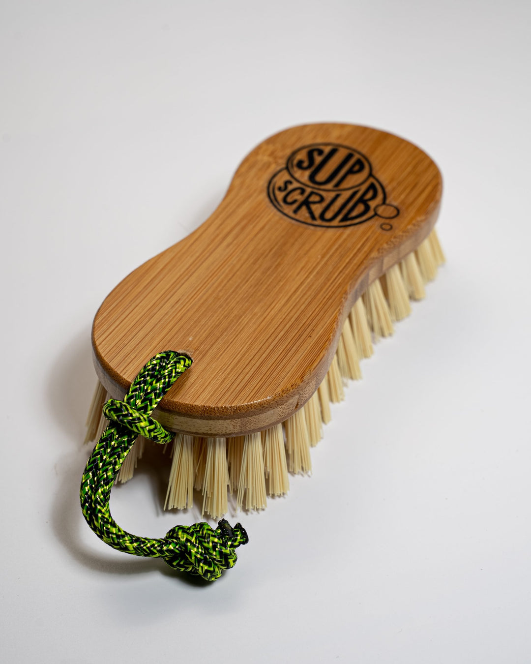 SUPsrcub bamboo brush with green rope